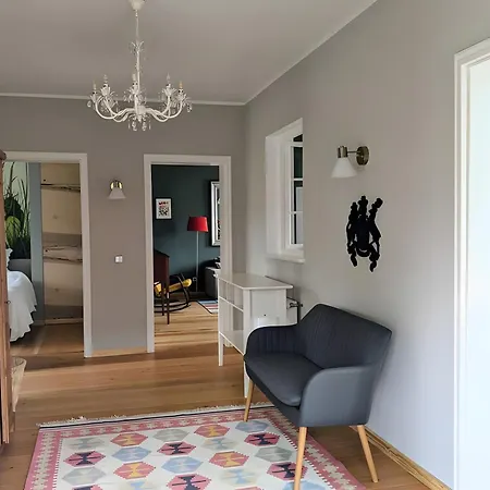 Feriendomizil Sommergruen Mit Garten Apartment Krochlendorf