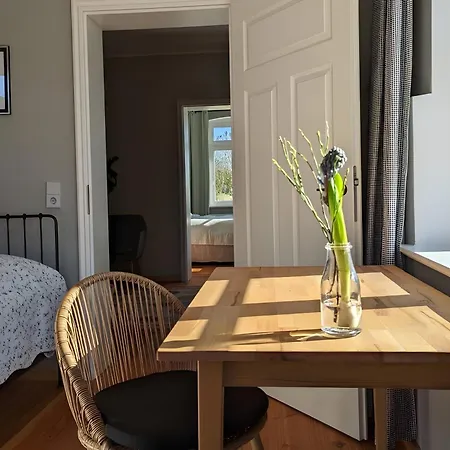 Apartment Feriendomizil Sommergruen Mit Garten *