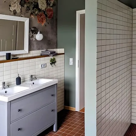 Apartment Feriendomizil Sommergruen Mit Garten