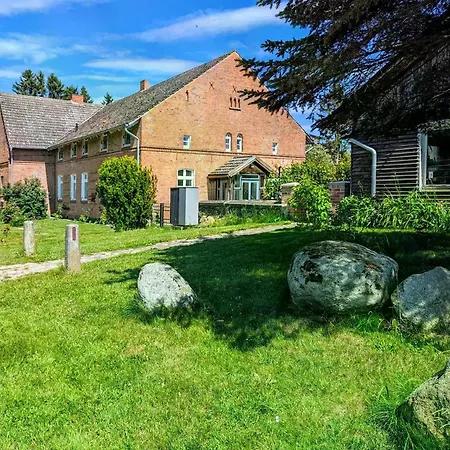 Feriendomizil Sommergruen Mit Garten Apartment Krochlendorf