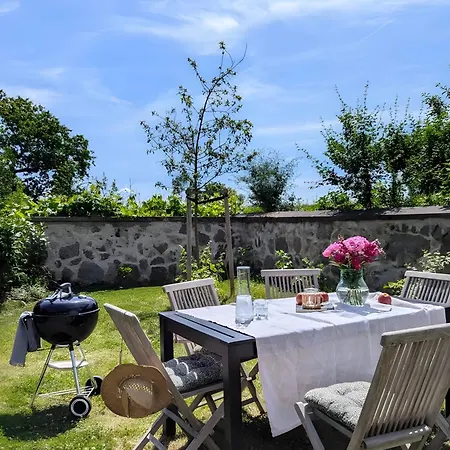 Feriendomizil Sommergruen Mit Garten Apartment