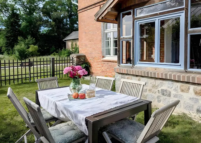 Feriendomizil Sommergruen Mit Garten Krochlendorf