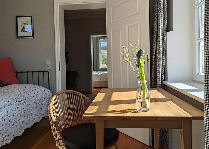 Apartment Feriendomizil Sommergruen Mit Garten *