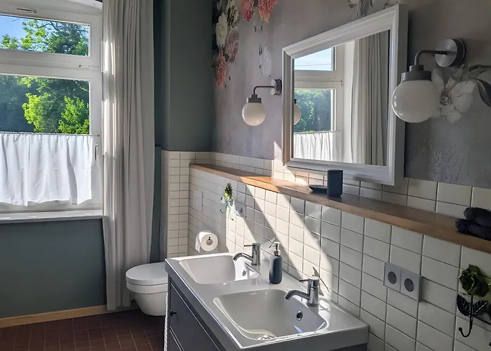 Feriendomizil Sommergruen Mit Garten *