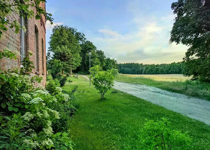 Feriendomizil Sommergruen Mit Garten Apartment